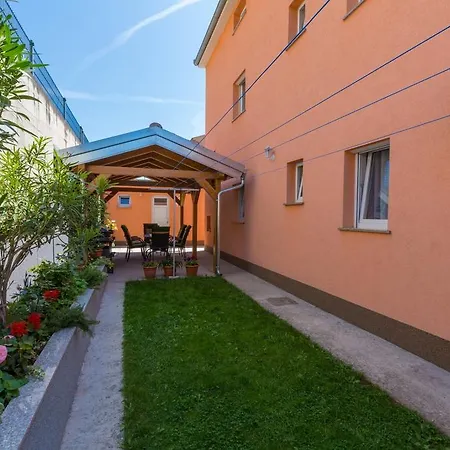 One-bedroom Near Sea 1 Цриквеница