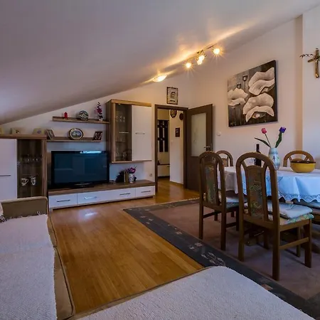 One-bedroom Near Sea 1 Апартаменты