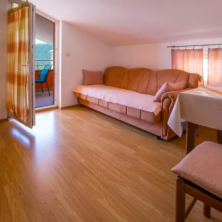 One-bedroom Near Sea 1 * Цриквеница